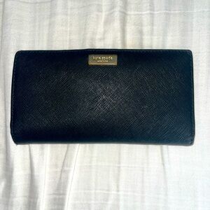 EUC BLACK KATE SPADE WALLET
